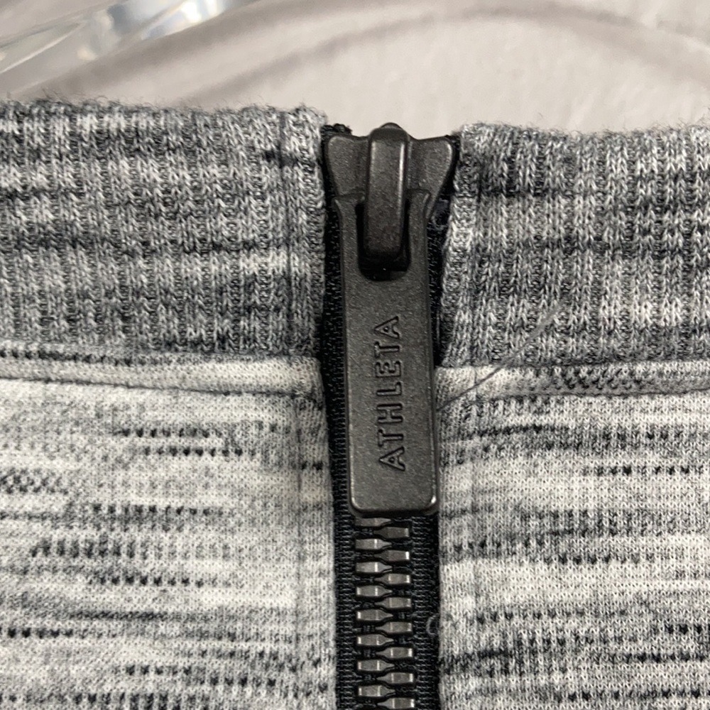 Athleta Marled Heather Grey Short Sleeve Pullover Active Wear Dress Size… - Picture 13 of 13